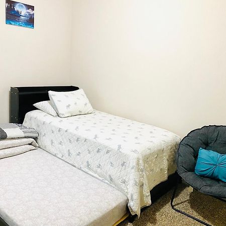 Beautiful 2 Bedroom 1 Bath Apartment With Private Garage Anchorage Luaran gambar
