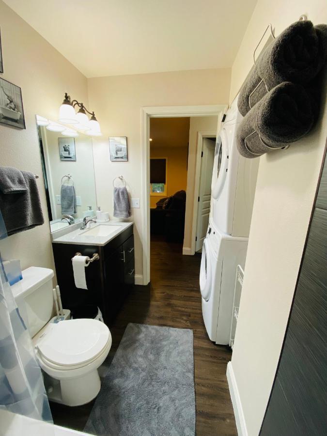 Beautiful 2 Bedroom 1 Bath Apartment With Private Garage Anchorage Luaran gambar