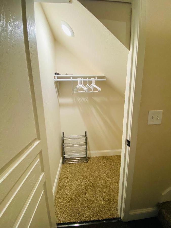 Beautiful 2 Bedroom 1 Bath Apartment With Private Garage Anchorage Luaran gambar