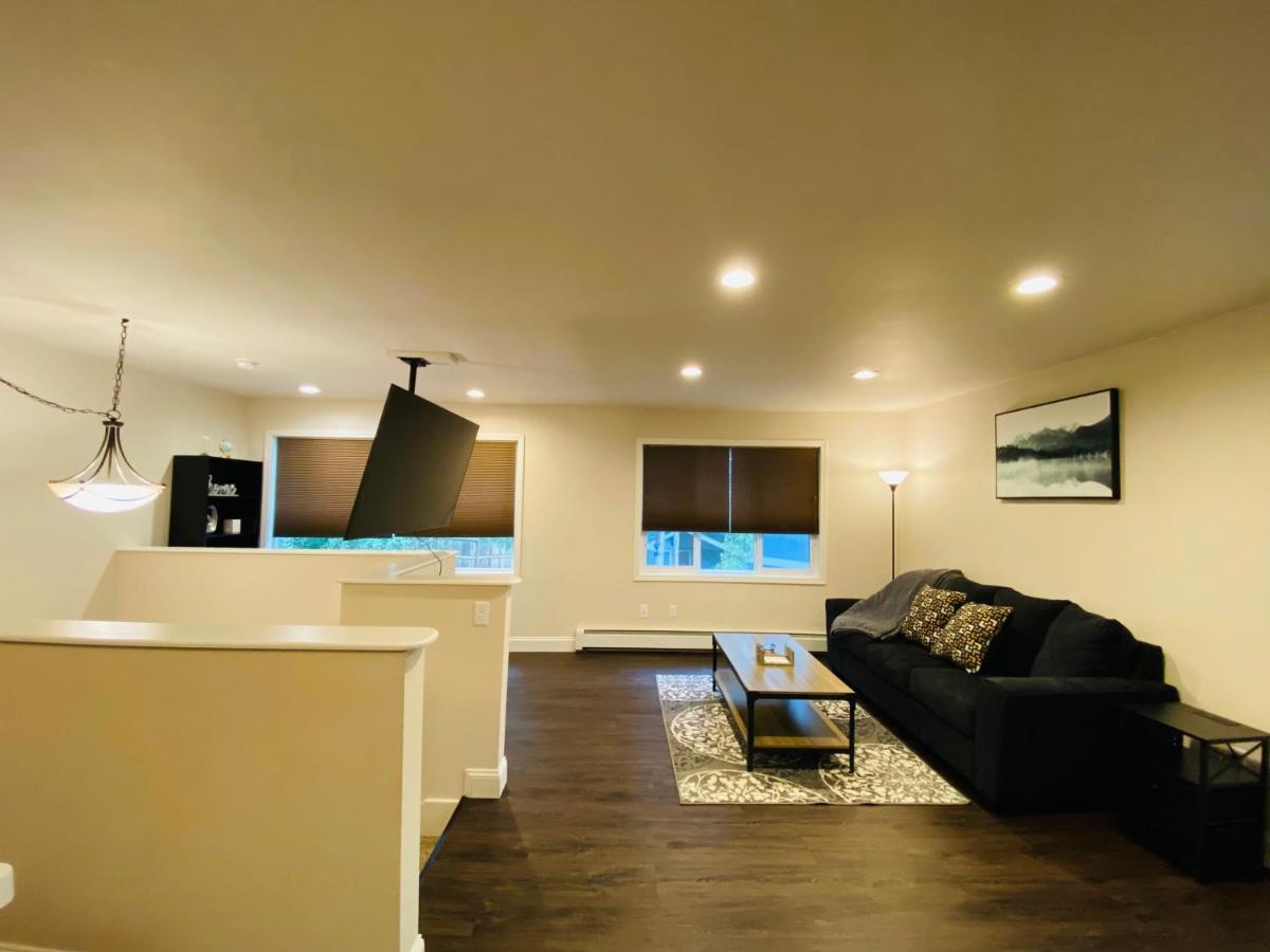 Beautiful 2 Bedroom 1 Bath Apartment With Private Garage Anchorage Luaran gambar