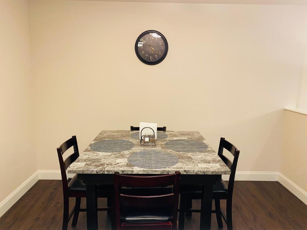 Beautiful 2 Bedroom 1 Bath Apartment With Private Garage Anchorage Luaran gambar