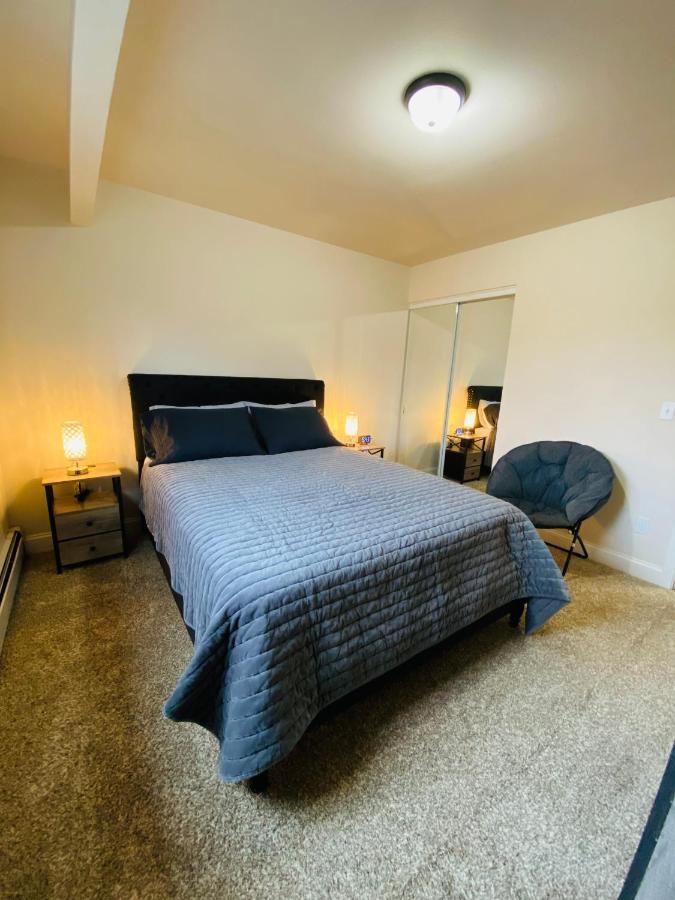 Beautiful 2 Bedroom 1 Bath Apartment With Private Garage Anchorage Luaran gambar
